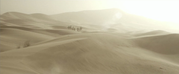 2 Julio - Nuevo Trailer de "Queen of the Desert"!!! BTqXrdLT