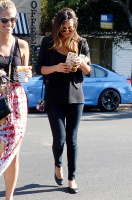 Nina Dobrev with Hilary at Alfred Coffee & Kitchen in West Hollywood (July 29) DcvGjPG5