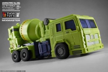 [Toyworld] Produit Tiers - Jouet TW-C Constructor aka Devastator/Dévastateur (Version vert G1 et jaune G2) - Page 5 FzDXihGw