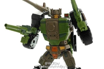 [Masterpiece Tiers] MAKETOYS MTRM-04 IRON WILL aka HARDHEAD - Sortie Fevrier 2016 - Page 3 NGsuXlQ4