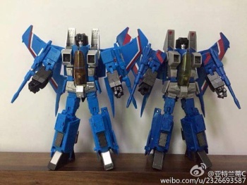 [Masterpiece Takara Tomy] MP-11T THUNDERCRACKER - Sortie Décembre 2015 - Page 2 NZhUE7La