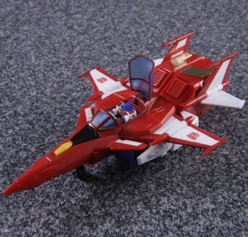 [Masterpiece] MP-24 Star Saber par Takara Tomy - Page 2 TnW1WzhB