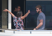 Nina Dobrev and Asustin Stowell enjoy the ocean off the cost the French Riviera (July 26) WIgRKOzM