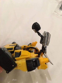 [Masterpiece Tiers] OMNIGONIX V-01 SPINOUT aka SUNSTREAKER - Sortie Début 2016 - Page 3 C7tRCDYt