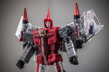 [Masterpiece Tiers] FANSTOYS FT-05T SOAR Red Version aka SWOOP - Sortie Janvier 2015 - Page 2 DMlYr0Bp