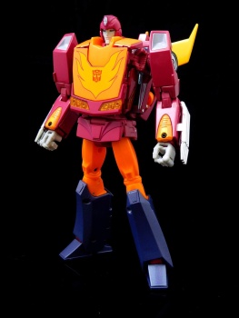 [Masterpiece] MP-28 Hot Rod/Météorite ― MP-40 Targetmaster Hot Rod/Météorite - Page 3 G1ZPoAxb