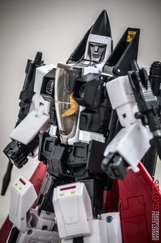 [Masterpiece Takara Tomy] MP-11NR RAMJET - Sortie Mars 2016 - Page 2 KMAaHPHu