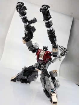 [Combiners Tiers] G-CREATIONS SHURAKING aka COMBINER DINOBOT - Sortie 2015-2016 - Page 2 PX8H0gPX