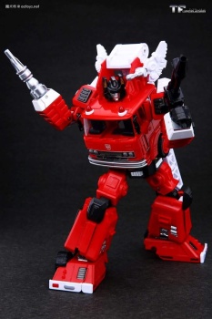 [Maketoys] Produit Tiers - MTRM-03 Hellfire (aka Inferno) et MTRM-05 Wrestle (aka Grapple/Grappin) - Page 4 SGzlGhxX