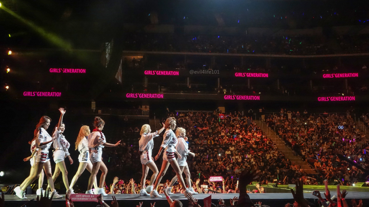 [PIC][06-08-2015]SNSD khởi hành đi New York - Mỹ để tham dự "KCON 2015" vào sáng nay - Page 8 Tumblr_nst02ejrCM1tvqhjao1_1280