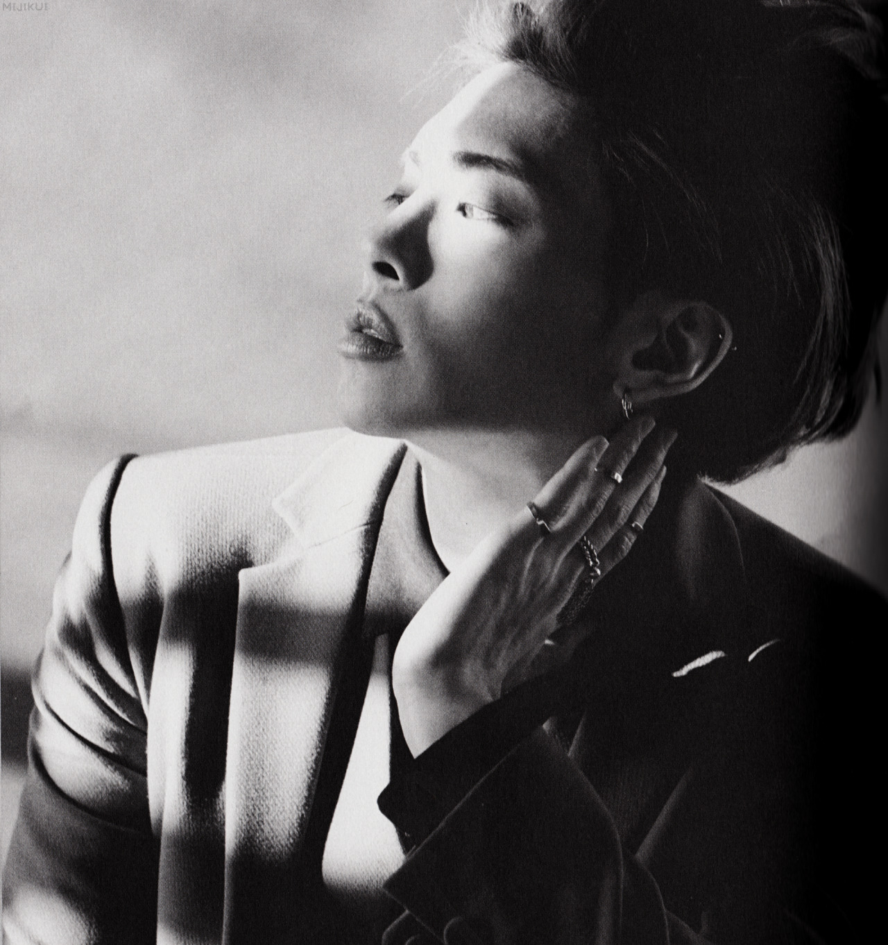 [LQ/SCANS]  Jonghyun @ 'BASE' The First Mini Album Tumblr_nj0qqid4pF1rc63cko1_1280