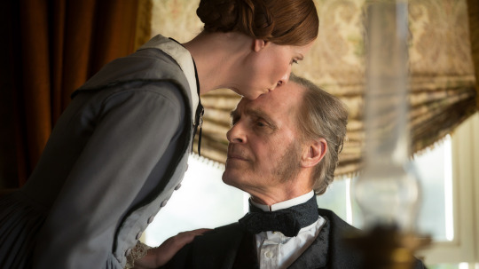 A Quiet Passion de Terence Davies, un biopic sur Emily Dickinson Tumblr_nxnqmlPsFR1tcxkqzo1_540