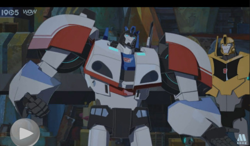 Transformers: Robots in Disguise — Série animé (2015) - Page 9 Tumblr_nhfv3eIFQN1s2w2igo9_500