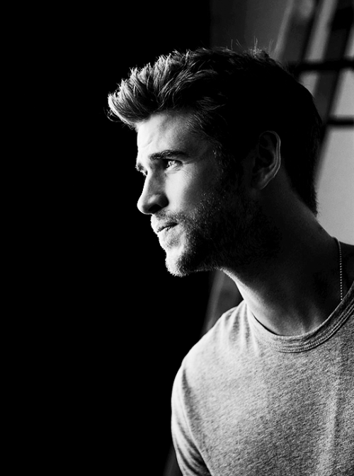 liam hemsworth.  Tumblr_nxq7dkjDYH1r89ca9o1_500