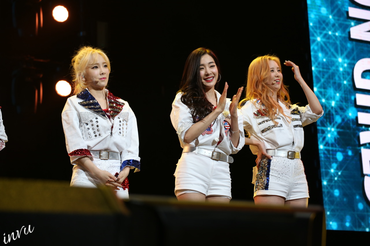 [PIC][06-08-2015]SNSD khởi hành đi New York - Mỹ để tham dự "KCON 2015" vào sáng nay - Page 8 Tumblr_nstsog2qBu1rknguqo6_1280