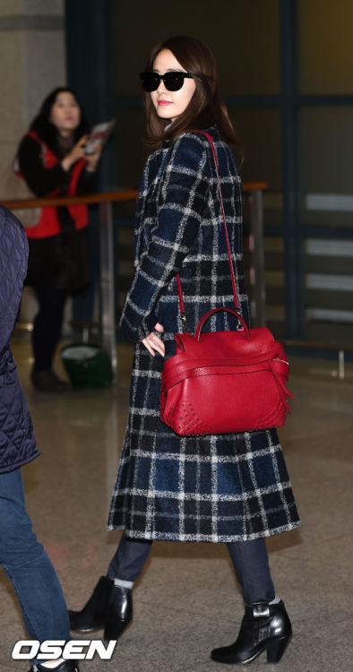 [PIC][28-11-2015]YoonA trở về Hàn Quốc vào chiều nay Tumblr_nyj11b0Txj1sewbc1o1_500