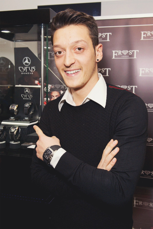 Mesut Ozil. - Page 4 Tumblr_n1m2rq8Yhe1r6ibubo1_500