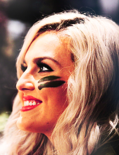 ;perrie edwards♡ - Página 10 Tumblr_mwik4c8HFq1sfadjxo1_500