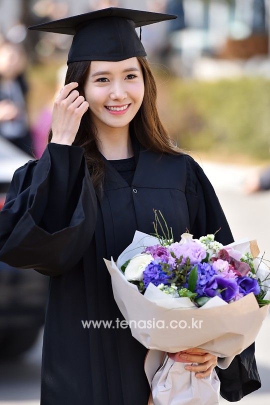 [PIC][24-02-2015]YoonA tham dự Lễ Tốt Nghiệp của Trường Đại học Dongguk và Hội thảo về Lễ Tốt Nghiệp vào sáng nay Tumblr_nk9iyw9wjW1sewbc1o1_540