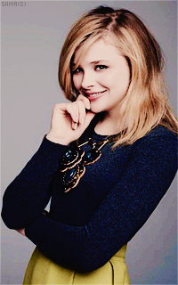 Savannah ( Chloe Moretz ) Tumblr_nhvk7myd651rxdqlwo2_250