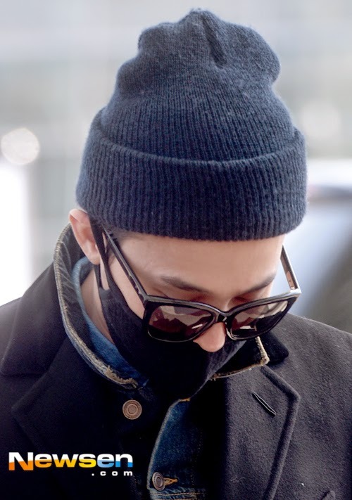 [27/3/15][Pho] GD, Taeyang và Seungri @ sân bay Incheon đến Phúc Châu, TQ Tumblr_nlvcyu9CCv1s5qqm2o5_500