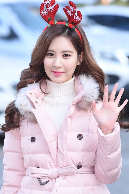 [PIC][04-12-2015]Hình ảnh mới nhất từ chuỗi quảng bá cho Mini Album "Dear Santa" của TaeTiSeo Tumblr_nytin4mr8B1sewbc1o1_500