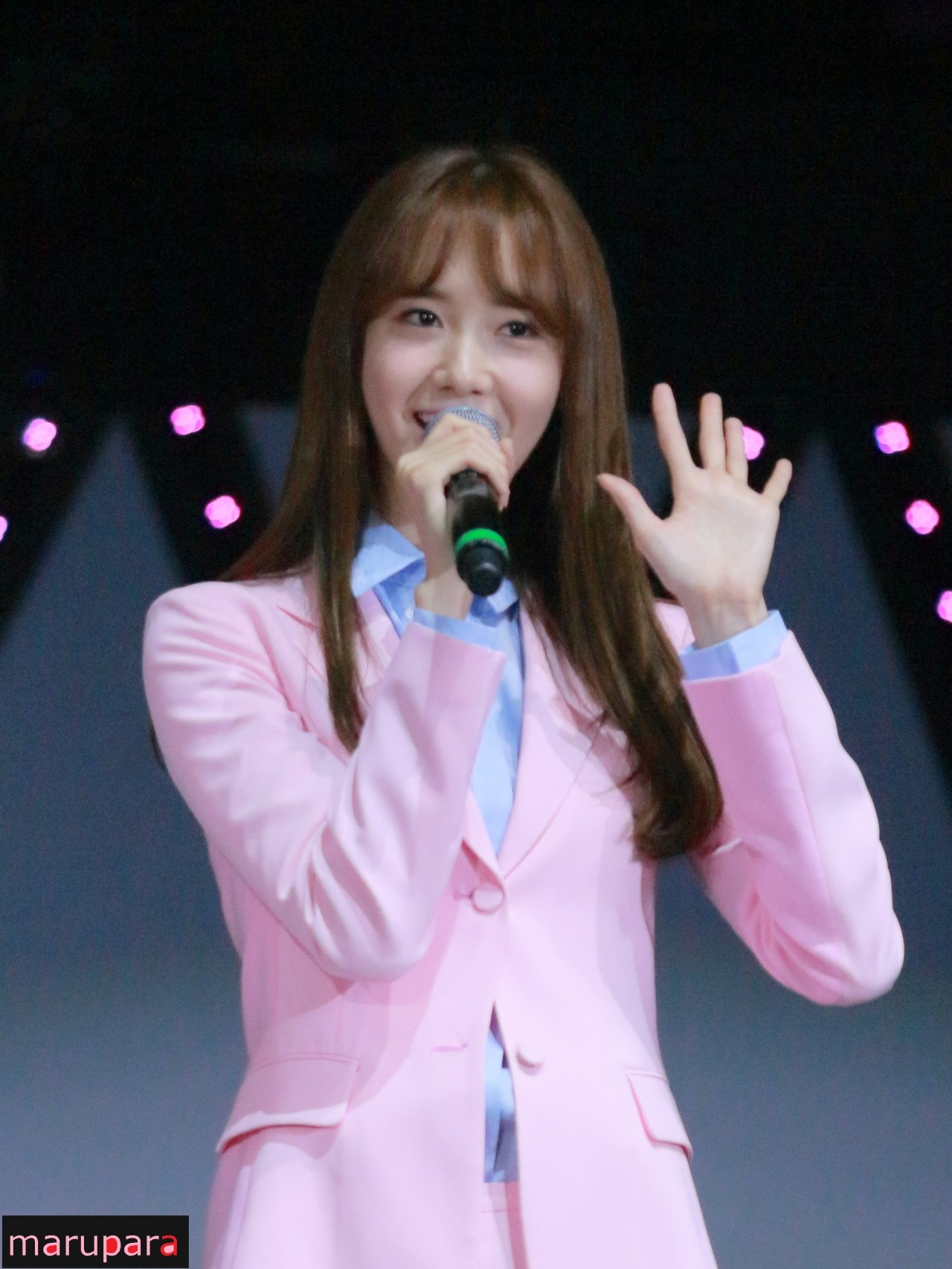 [PIC][29-11-2014]SNSD khởi hành đi Trung Quốc để tham dự "China for GG 1st Fan Party in Bejing" vào sáng nay - Page 14 Tumblr_ng4wfh2m8R1sfuilqo7_1280