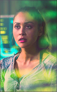 Lindsey Morgan Tumblr_nleyf30Lh21swwx3co1_250