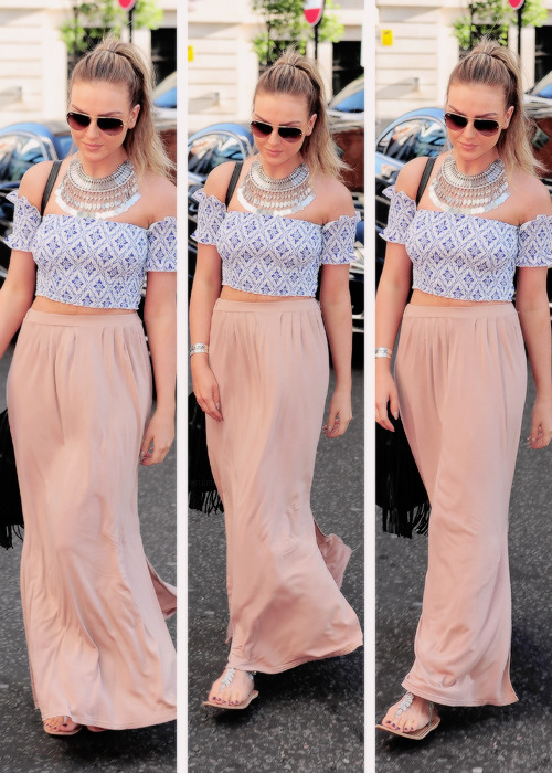 ;perrie edwards♡ - Página 3 Tumblr_nt748g6npN1svvqo6o1_500