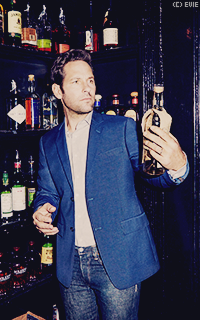 (M) PAUL RUDD × Mason Greene ; ex-compagnon et père de sa fille.  Tumblr_nseqlfqaCK1sllbxko4_250