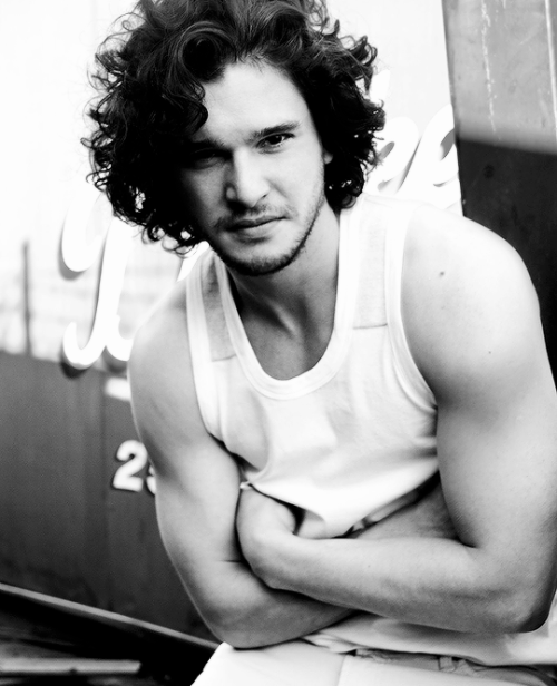 .kit harington — ♡; Tumblr_nfm1o5kJUJ1r18z8zo2_r5_500