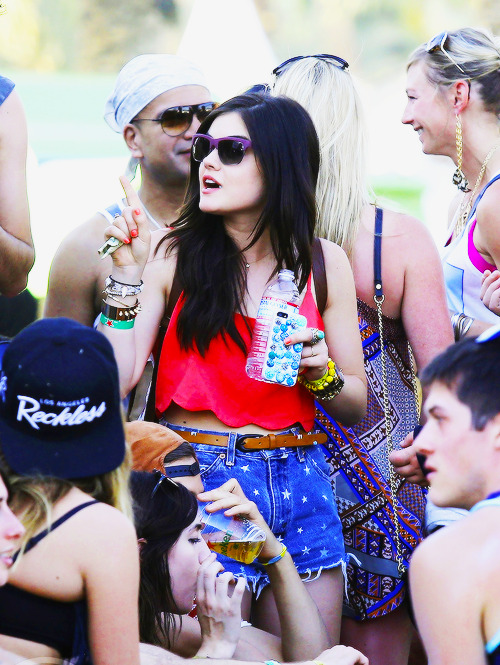 ; lucy hale. ♡ - Página 2 Tumblr_mlo0nsZnRC1rfs1byo1_500