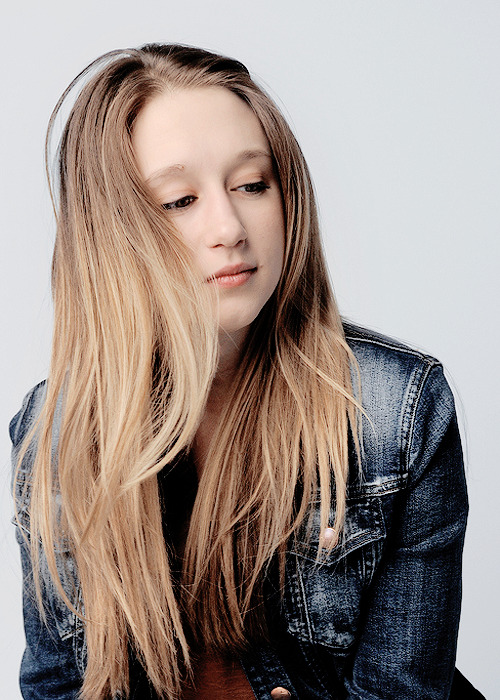 ;taissa perfect farmiga♡ - Página 4 Tumblr_nl27933wC91styifro1_500