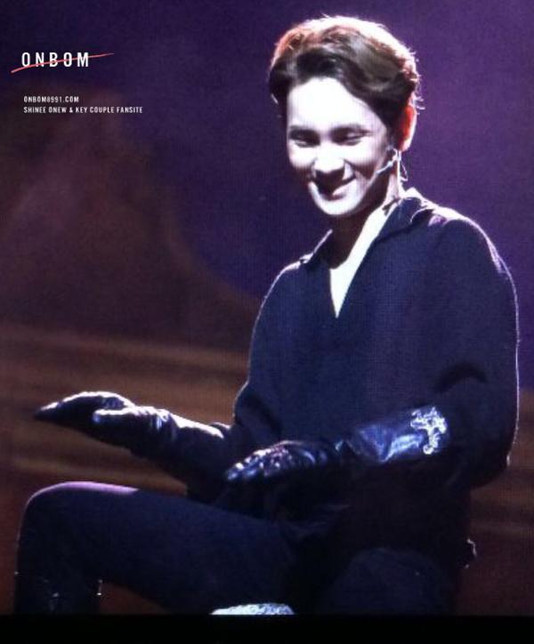 141216 Key @ Musical 'Zorro' Tumblr_ngojkzjoeq1qgpx2ao2_1280