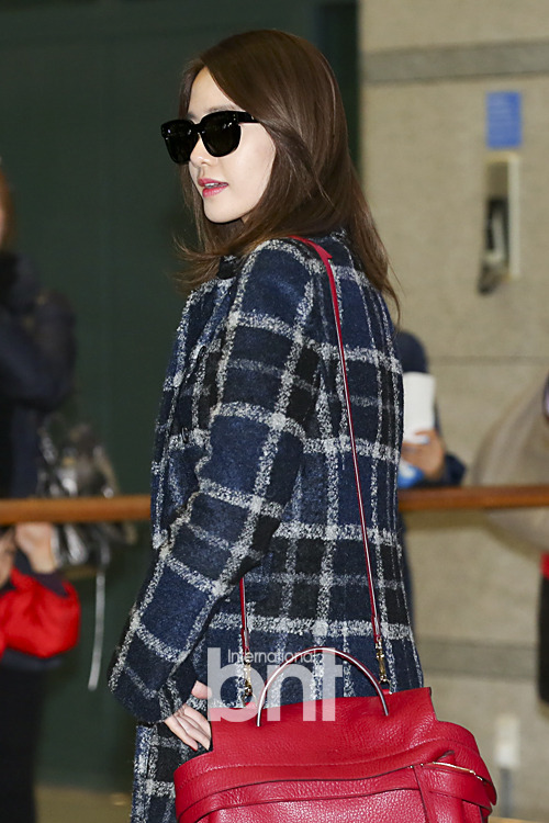 [PIC][28-11-2015]YoonA trở về Hàn Quốc vào chiều nay Tumblr_nyj1jn153H1sewbc1o1_500