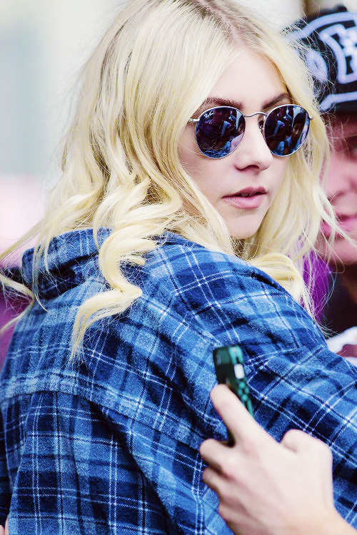 ;taylor momsen.♡ - Página 3 Tumblr_n7j6cbqMz41spa5d6o1_500