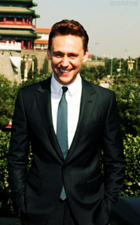Tom Hiddleston Tumblr_mus870NI551szmybto6_250