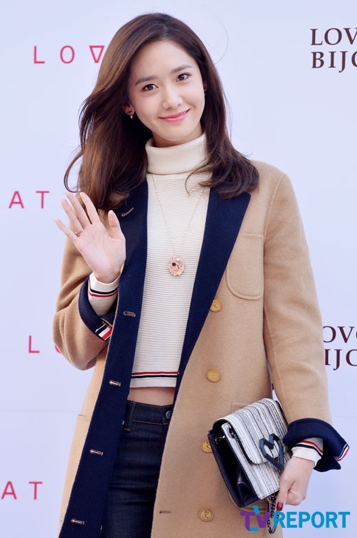 [PIC][24-10-2015]YoonA tham dự buổi fansign cho thương hiệu "LOVCAT" vào chiều nay Tumblr_nwpscbJKy11sewbc1o2_540