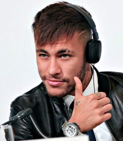 Neymar Jr. - Page 31 Tumblr_nj9rh6coKy1tj61gvo2_500