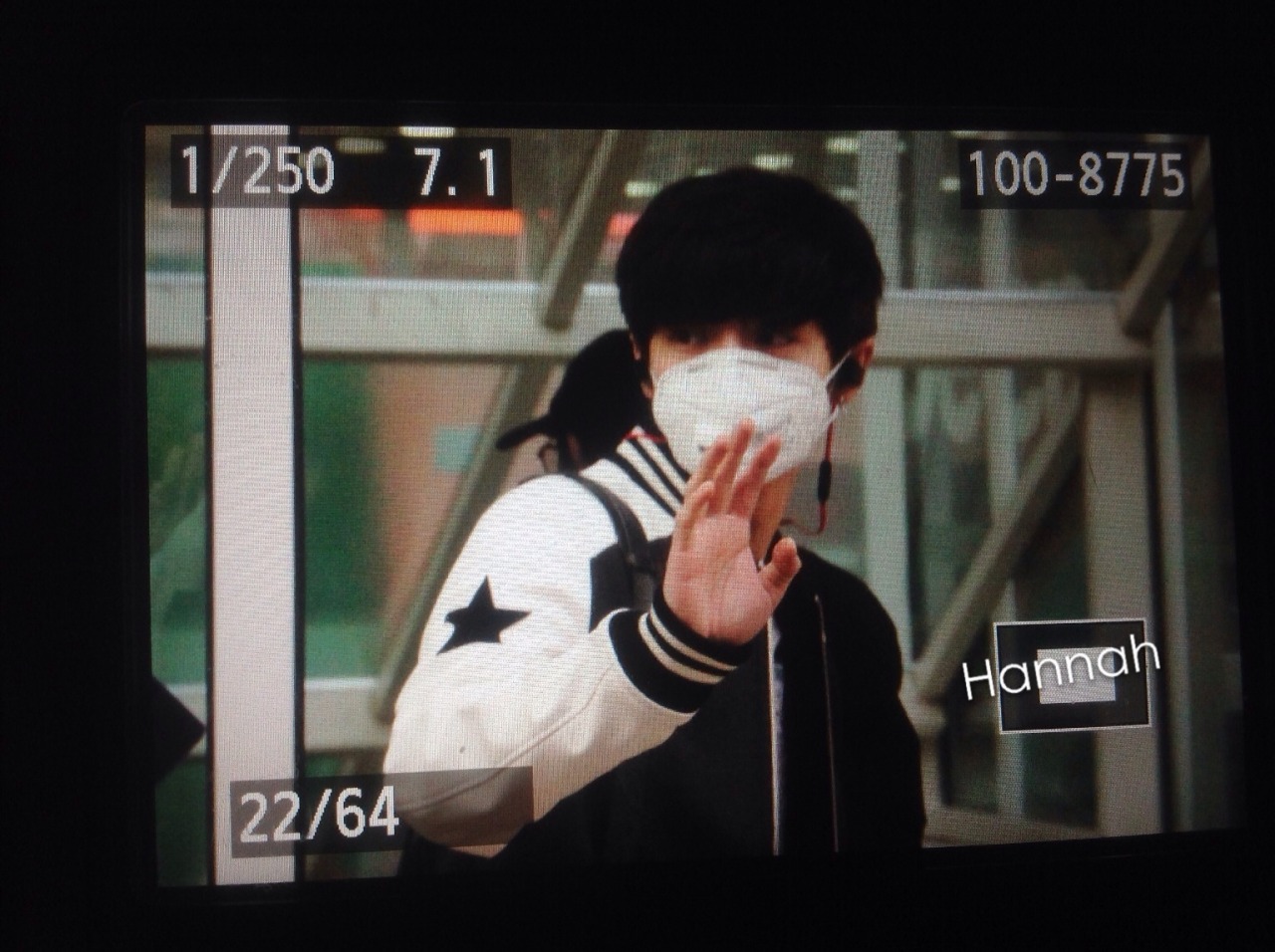 [PREVIEW] 141228 Beijing South Railway Station [45P] Tumblr_nh9xutXLdv1ralgblo2_1280