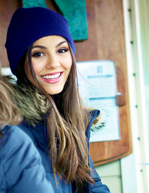 ;victoria justice.♡ - Página 12 Tumblr_myfqk9Owlz1rids08o1_500