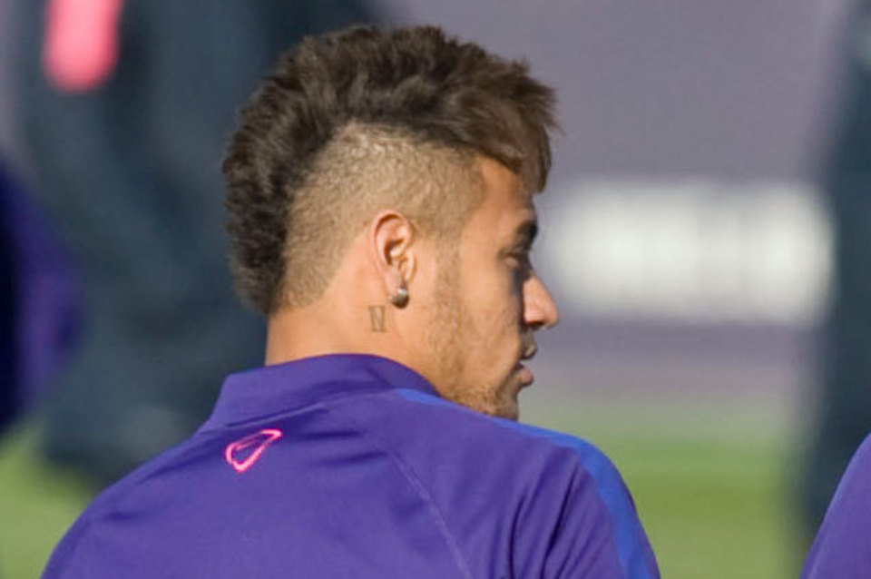 Neymar Jr. - Page 33 Tumblr_nkg7ecuSVE1repc8no5_1280