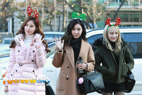 [PIC][04-12-2015]Hình ảnh mới nhất từ chuỗi quảng bá cho Mini Album "Dear Santa" của TaeTiSeo Tumblr_nytibueX8w1sewbc1o1_500