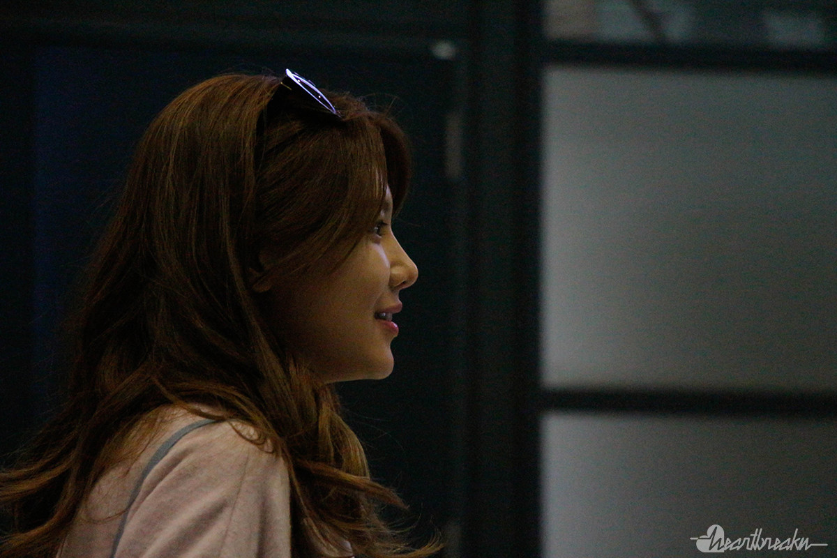 [PIC][06-02-2015]Tiffany và SooYoung trở về Hàn Quốc vào sáng sớm nay Tumblr_njcwhgfKGG1sewbc1o4_1280