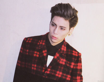 [LQ/SCANS]  Jonghyun @ 'BASE' The First Mini Album Tumblr_nj0ob8BL4C1rc63cko1_400