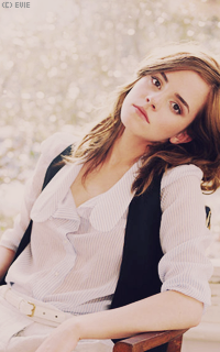 Emma Watson     Tumblr_mx1ap8RcGd1sllbxko9_250