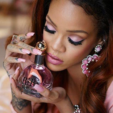 Fragancias >> ‘RiRi' by Rihanna - Página 7 Tumblr_nrwckcoH6Y1tnjyk1o1_400