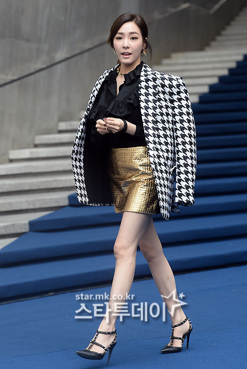 [PIC][18-10-2015]Tiffany tham dự "HERA SEOUL FASHION WEEK S/S 2016 'PUSH BUTTON'" vào trưa nay Tumblr_nwegjgsSyj1sewbc1o1_500