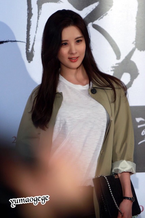 [PIC][06-04-2015]SeoHyun tham dự buổi chiếu VIP cho bộ phim "REVIVRE" vào tối nay Tumblr_nme2275JNx1sewbc1o1_500