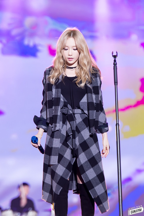 [PIC][06-10-2015]Hình ảnh mới nhất từ chuỗi hoạt động quảng bá cho Mini Album "I" của TaeYeon - Page 7 Tumblr_nwpe3x6dXK1sewbc1o1_500